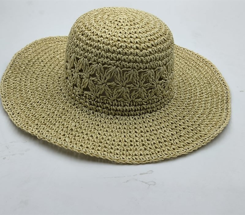 Wide brim raffia straw hat